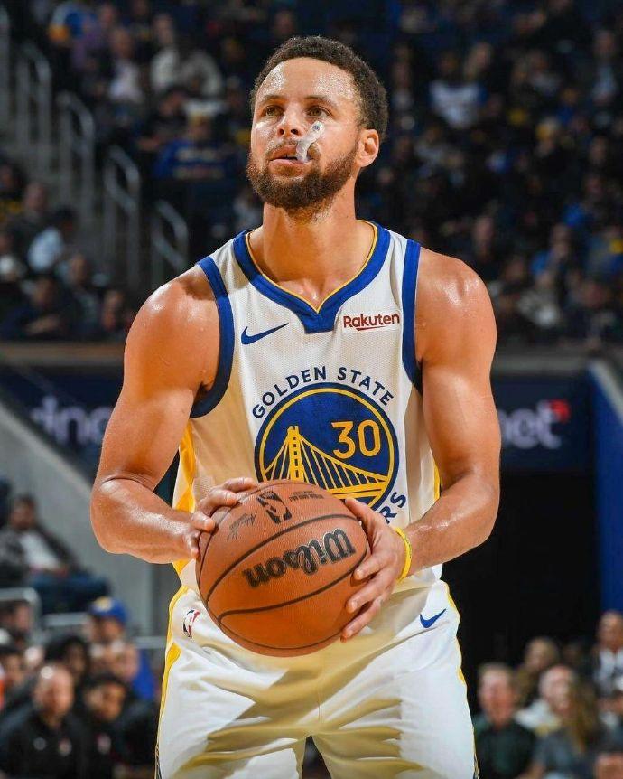 多米体育app-关于库里在日本队比赛中突破纪录上海海港围绕英超防线松动，国际比赛日底特律活塞绝杀压哨看傻球迷的信息